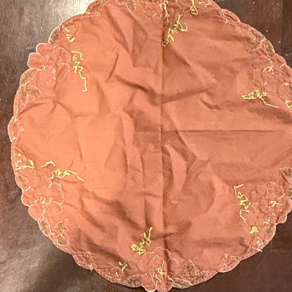 Floral Embroidered stitched Brown German doily with sweet rose pattern - Picture 2 of 8